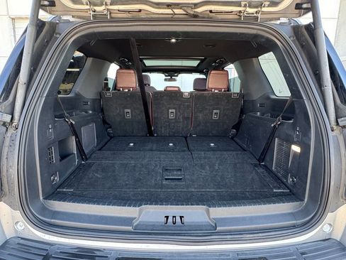 Used 2024 Ford Expedition Limited AWD/4WD image 35