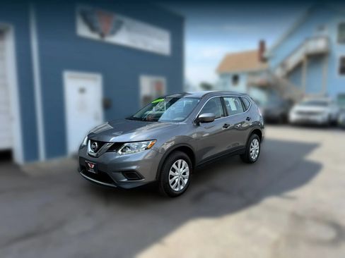 Used 2016 Nissan Rogue S AWD/4WD image 4