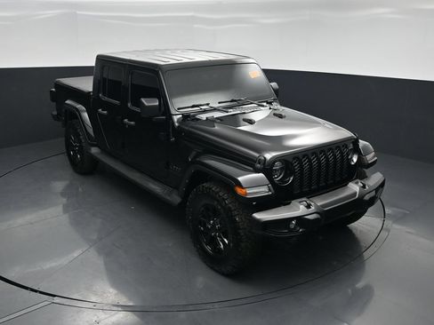 Used 2022 Jeep Gladiator Sport AWD/4WD image 34