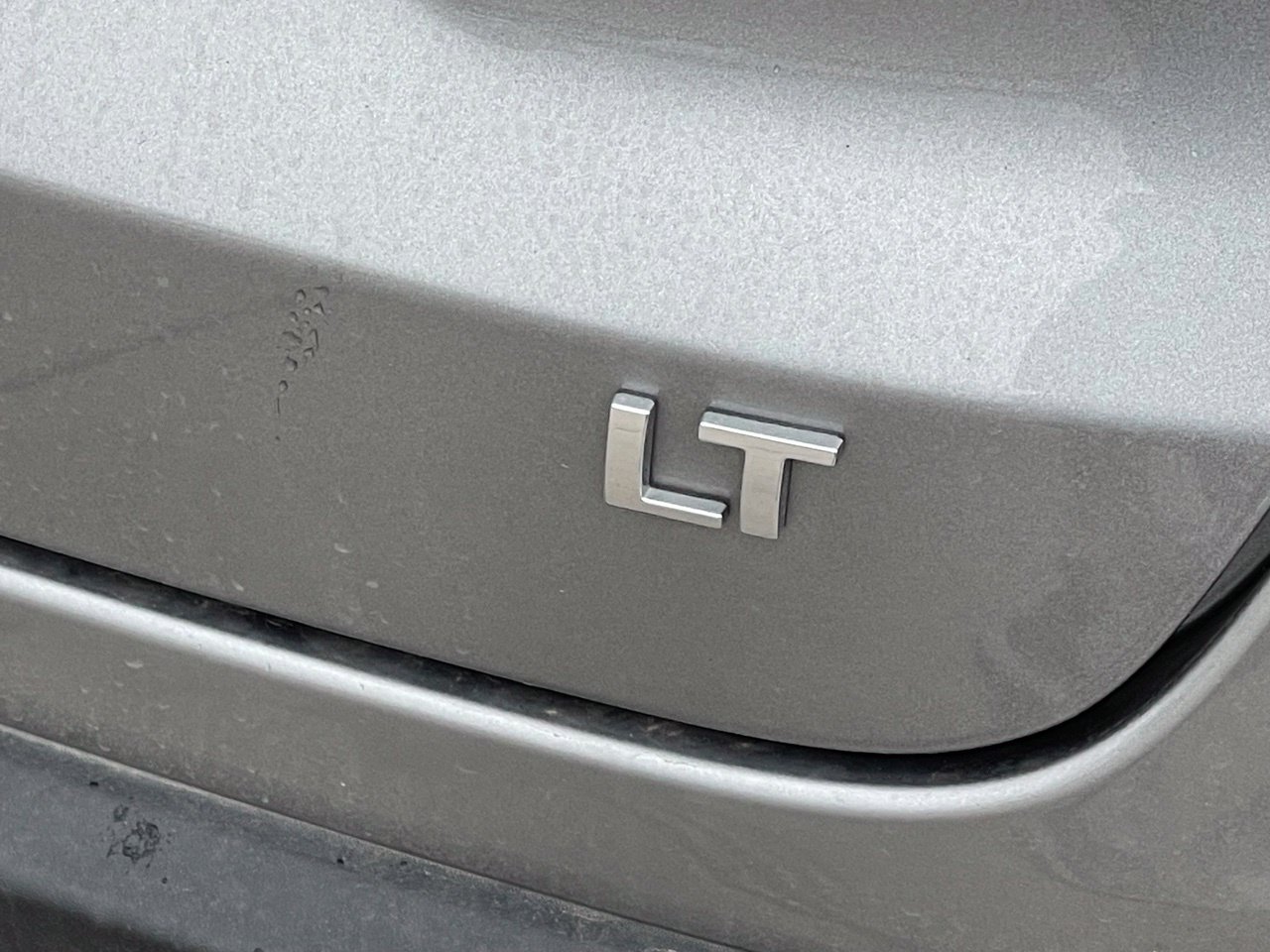 Used 2025 Chevrolet Trax LT w/ LT Convenience Package FWD image 6