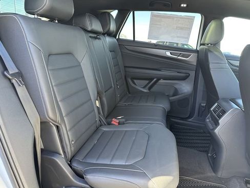 New 2026 Volkswagen Atlas Cross Sport SEL R-Line AWD/4WD image 26