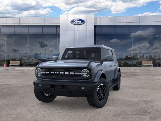 Used 2025 Ford Bronco Outer Banks AWD/4WD image 2