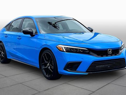 Used 2024 Honda Civic Sport image 2