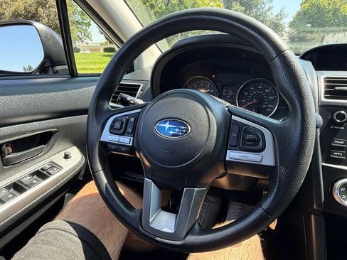 Used 2017 Subaru Crosstrek 2.0i AWD/4WD image 11