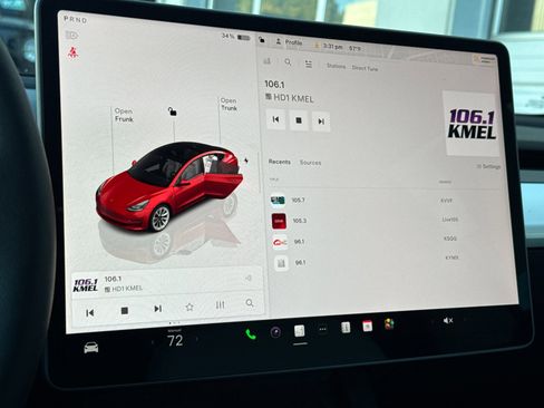 Used 2022 Tesla Model 3 Long Range image 17