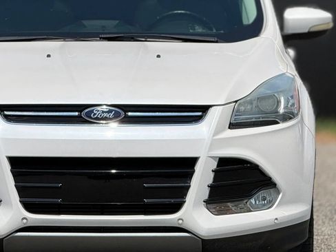 Used 2013 Ford Escape Titanium w/ Parking Technology Pkg AWD/4WD image 12