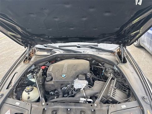 Used 2015 BMW 528i xDrive Sedan image 16