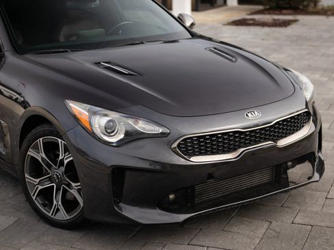 Used 2020 Kia Stinger GT-Line w/ Sun & Sound Package AWD/4WD image 2