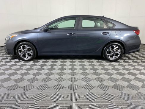 Used 2019 Kia Forte LXS FWD image 6