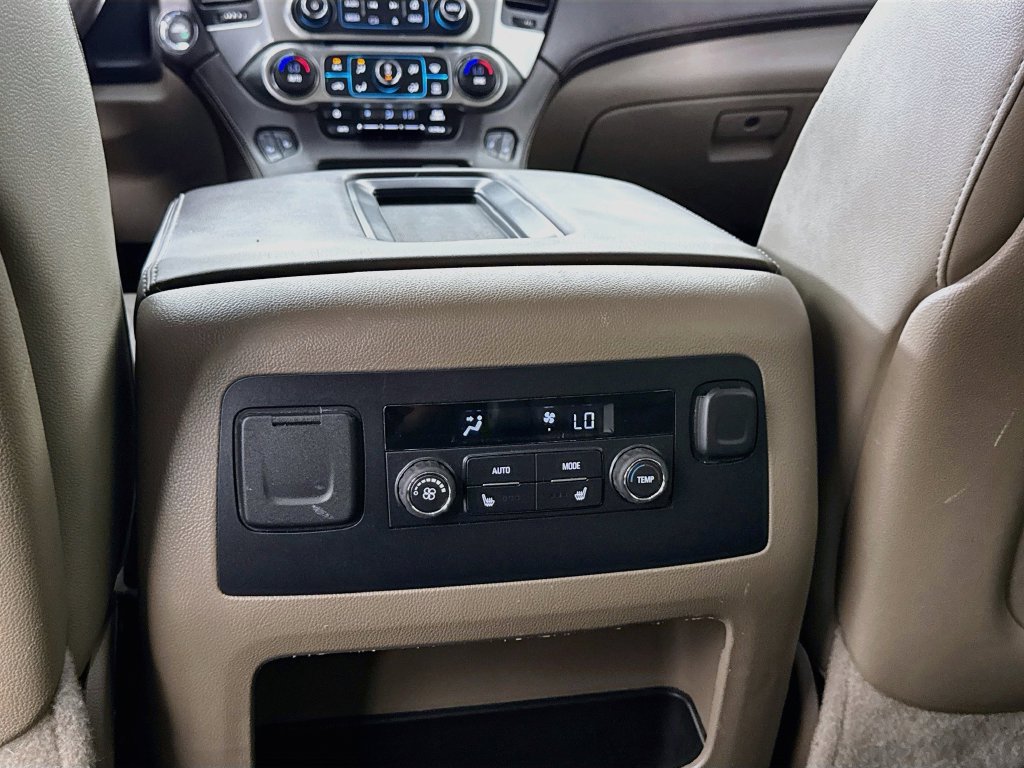 Used 2015 Chevrolet Tahoe LT w/ Luxury Package RWD image 30