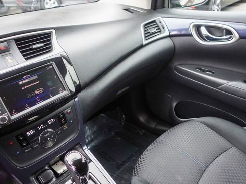 Used 2019 Nissan Sentra SR image 21