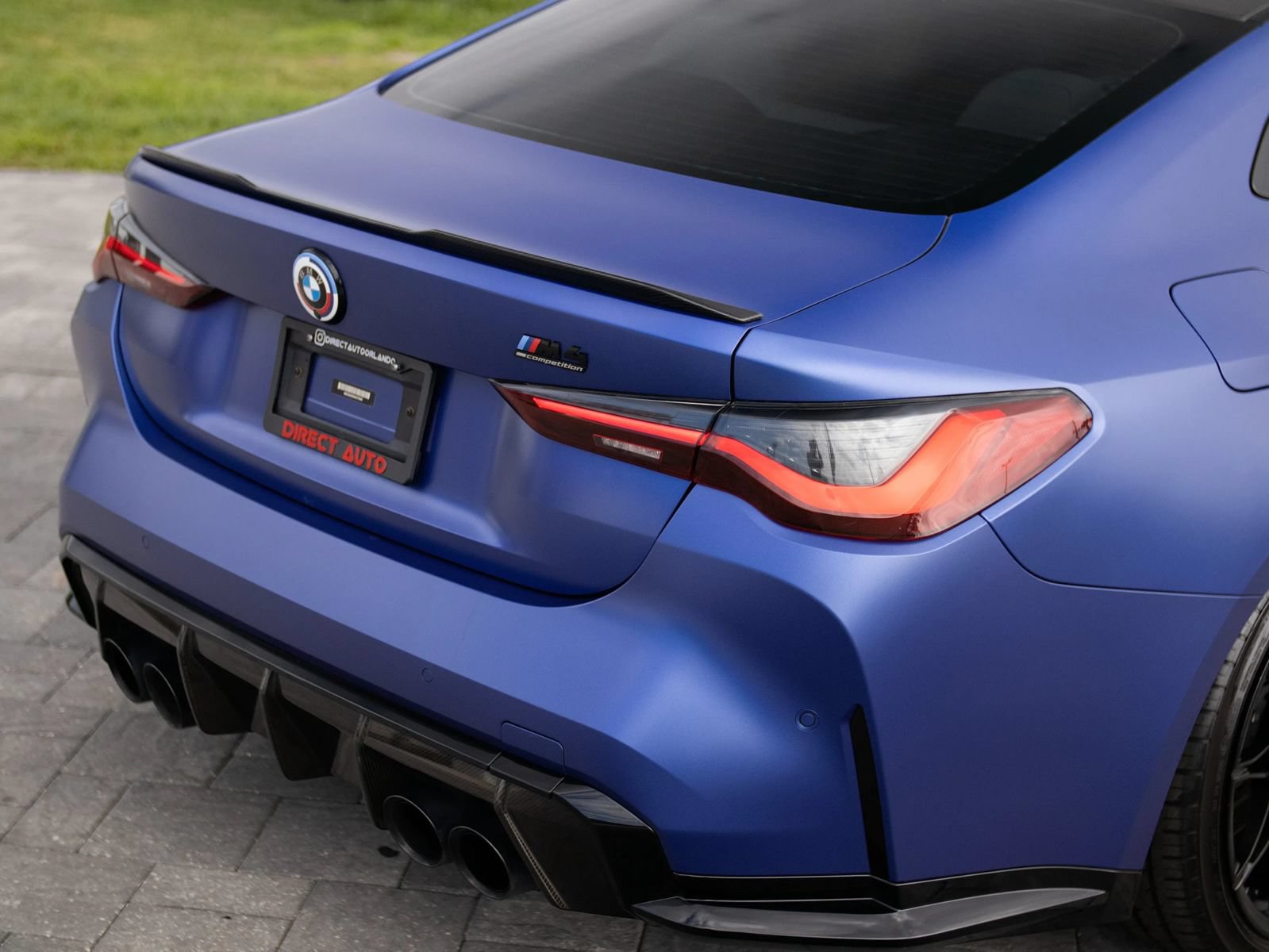 Used 2022 BMW M4 Competition w/ M Carbon Exterior Package RWD image 21