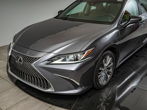Used 2019 Lexus ES 350 w/ Premium Package FWD image 14