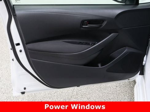 Certified 2025 Toyota Corolla LE image 12