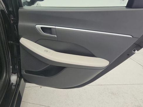 Used 2025 Hyundai Sonata SEL FWD image 31