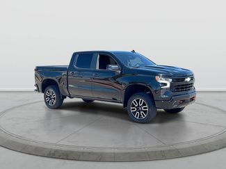 Used 2025 Chevrolet Silverado 1500 LT Trail Boss w/ Convenience Package II AWD/4WD video 2