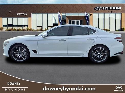 Used 2025 Genesis G70 2.5T image 4