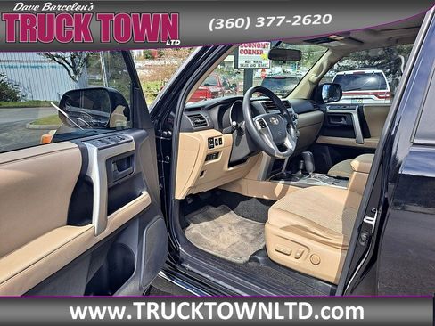 Used 2010 Toyota 4Runner SR5 image 16