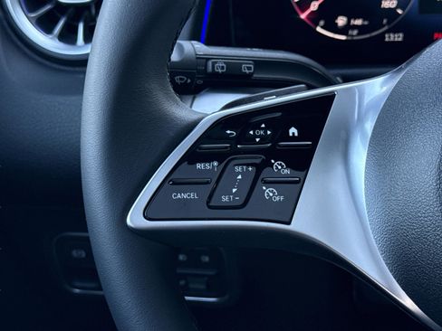 New 2026 Mercedes-Benz GLB 250 GLB 250 image 36