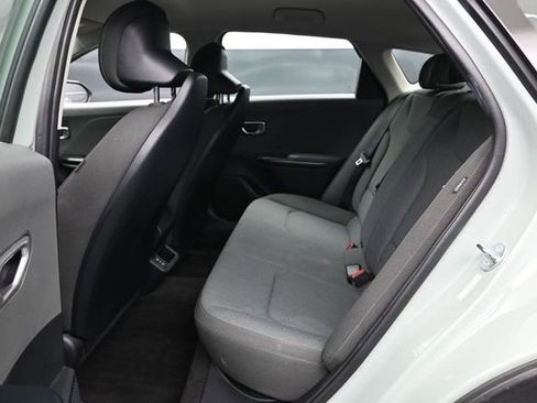 Used 2025 Kia K4 FWD image 22