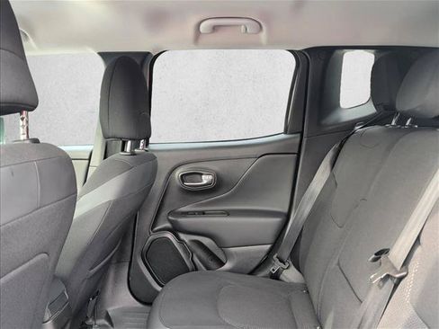 Used 2020 Jeep Renegade Altitude AWD/4WD image 18