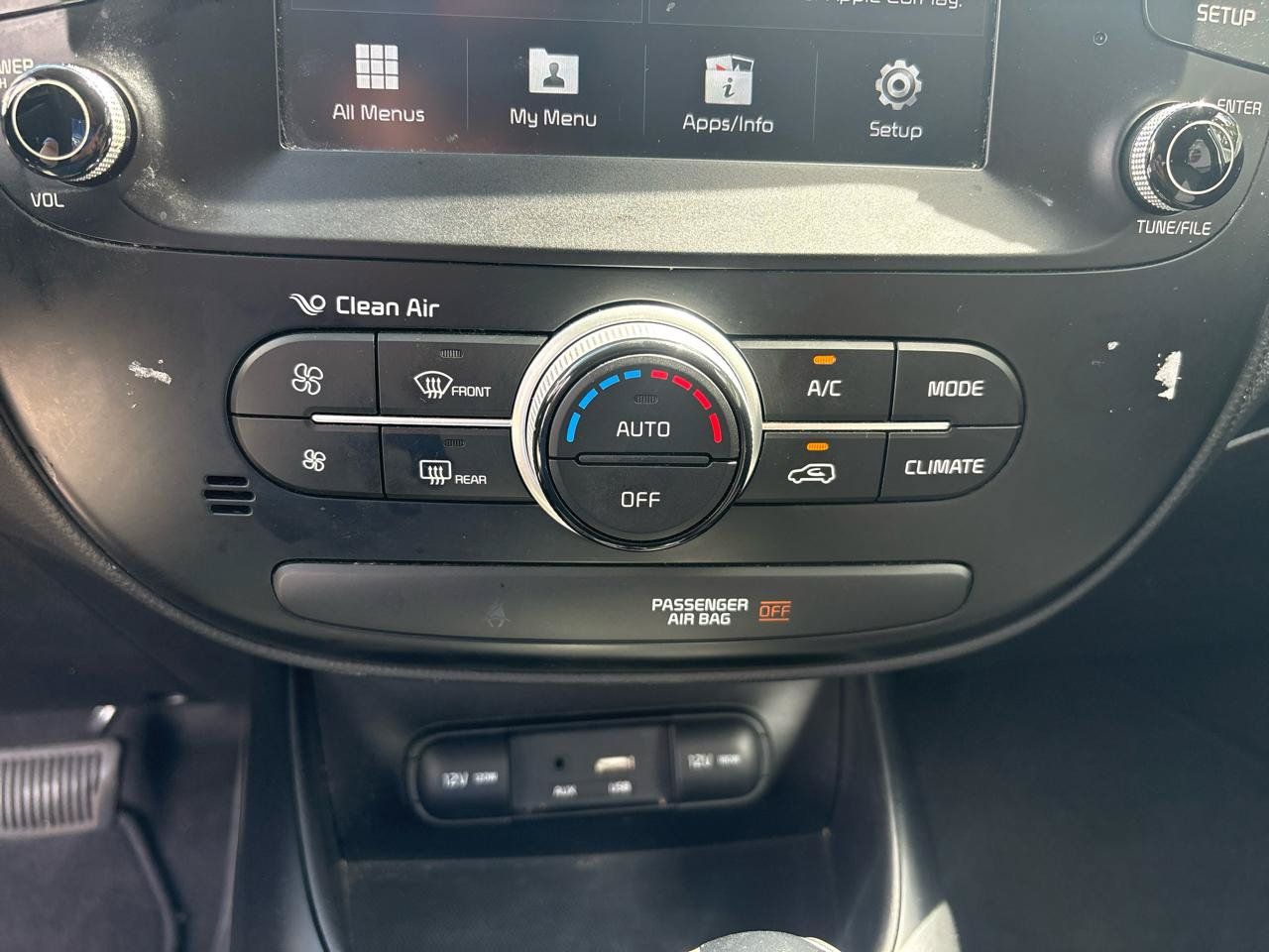 Used 2018 Kia Soul + FWD image 13