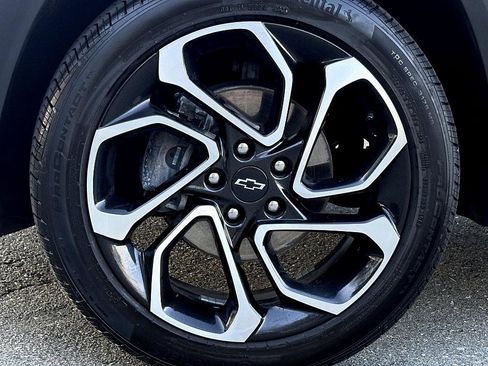 Certified 2024 Chevrolet Trax RS w/ Sunroof Package image 8