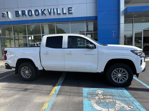 New 2025 Chevrolet Colorado LT w/ LT Convenience Package AWD/4WD image 6