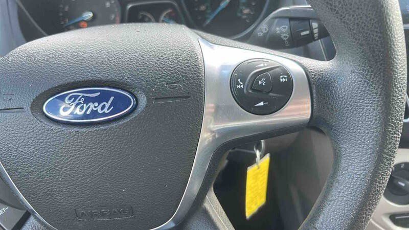Used 2014 Ford Focus SE FWD image 20