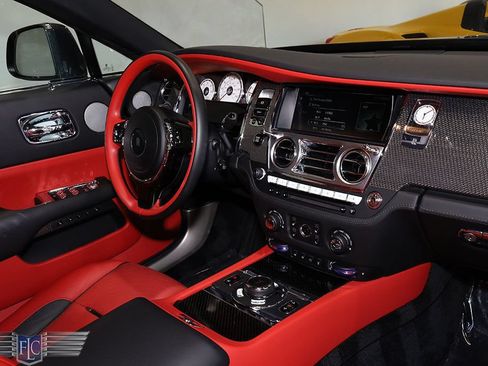 Used 2019 Rolls-Royce Wraith RWD image 25