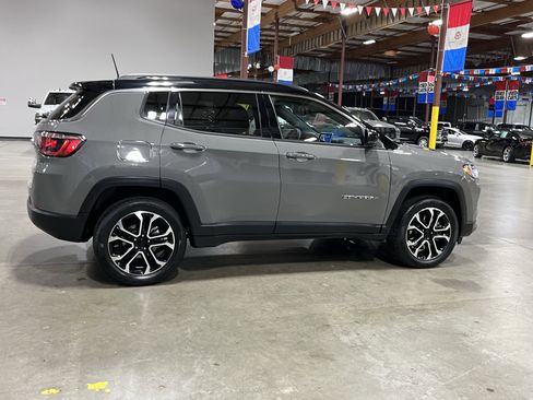 Used 2023 Jeep Compass Limited w/ Sun and Sound Group image 6