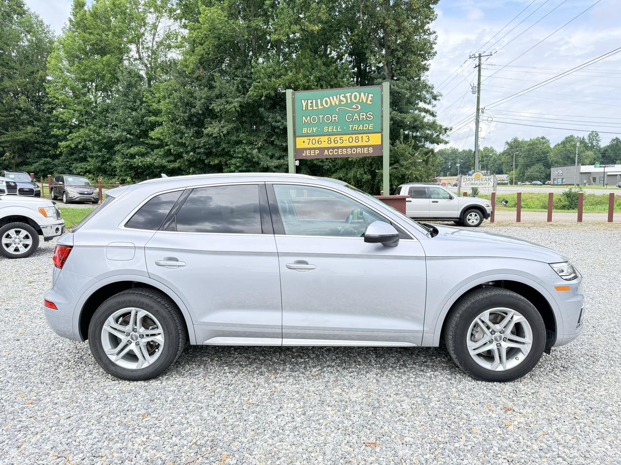 Used 2019 Audi Q5 2.0T Premium w/ Convenience Package AWD/4WD image 2