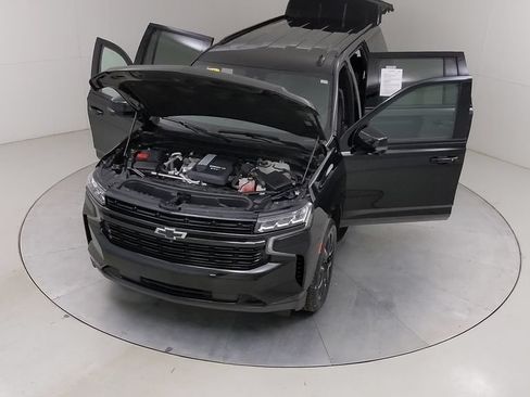 Used 2024 Chevrolet Suburban RST w/ Luxury Package AWD/4WD image 46