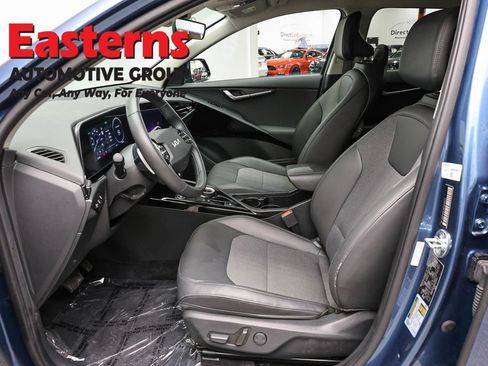 Used 2023 Kia Niro Wind w/ Wind Preserve Package FWD image 14