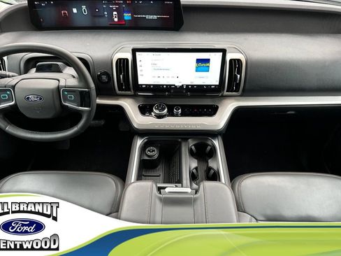 Used 2025 Ford Expedition Max Active image 5