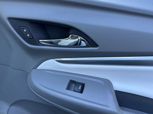 Used 2023 Chevrolet Bolt EUV Premier image 21