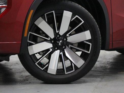 New 2025 Mitsubishi Outlander SEL image 3