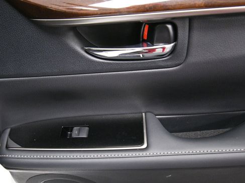 Used 2016 Lexus ES 350 image 25