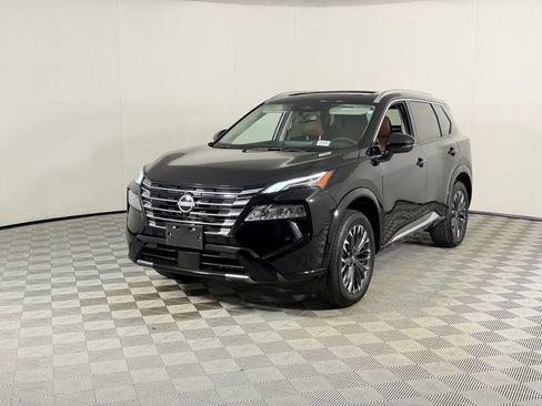 Used 2026 Nissan Rogue Platinum w/ Platinum Premium Package AWD/4WD image 3
