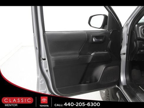 Certified 2020 Toyota Tacoma TRD Sport image 4