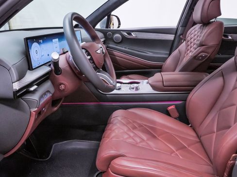 Certified 2026 Genesis GV80 3.5T Prestige image 9