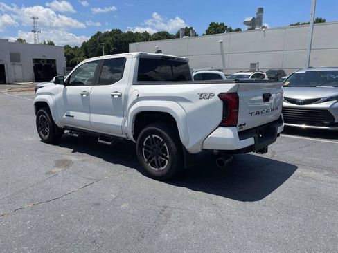 Used 2024 Toyota Tacoma TRD Sport w/ TRD Sport Premium Package AWD/4WD image 6