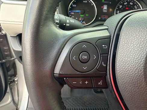 Used 2022 Toyota RAV4 XLE Premium image 55