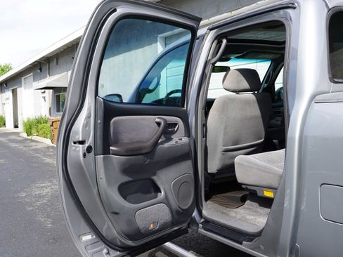 Used 2004 Toyota Tundra SR5 image 25