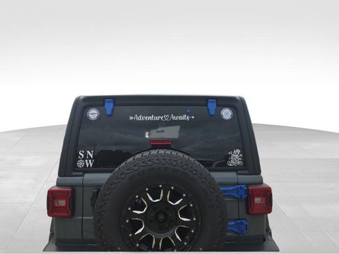 Used 2026 Jeep Wrangler Unlimited Sport AWD/4WD image 9