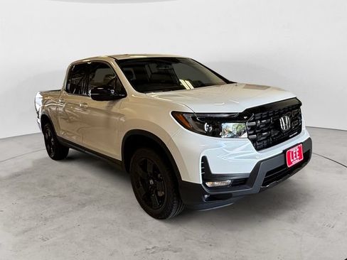 New 2026 Honda Ridgeline Black Edition image 8