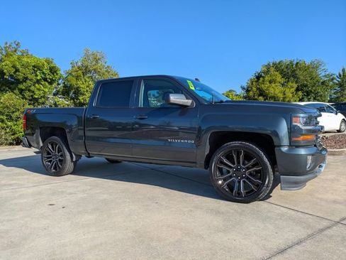 Used 2018 Chevrolet Silverado 1500 LT w/ All Star Edition AWD/4WD image 2