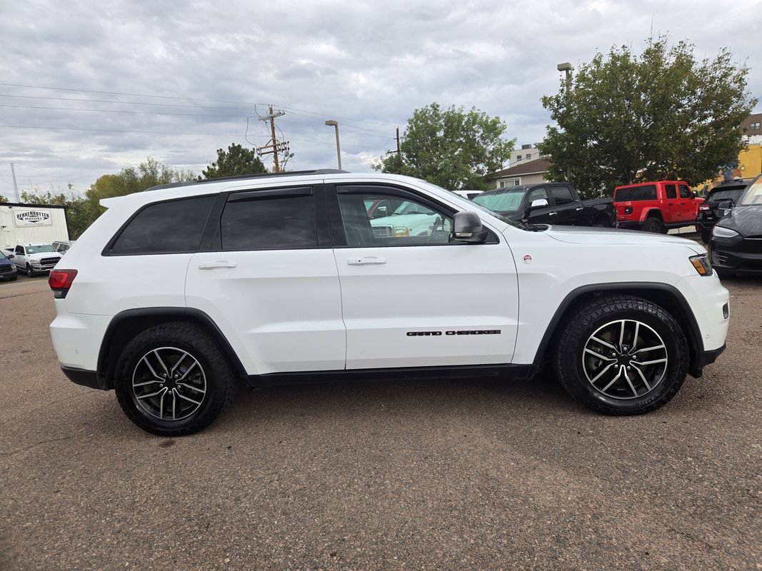 Used 2019 Jeep Grand Cherokee Trailhawk AWD/4WD image 12