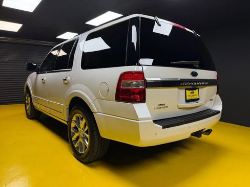 Used 2015 Ford Expedition Limited w/ Equipment Group 301A RWD image 4