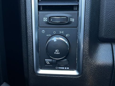 Used 2014 RAM 1500 Limited image 36